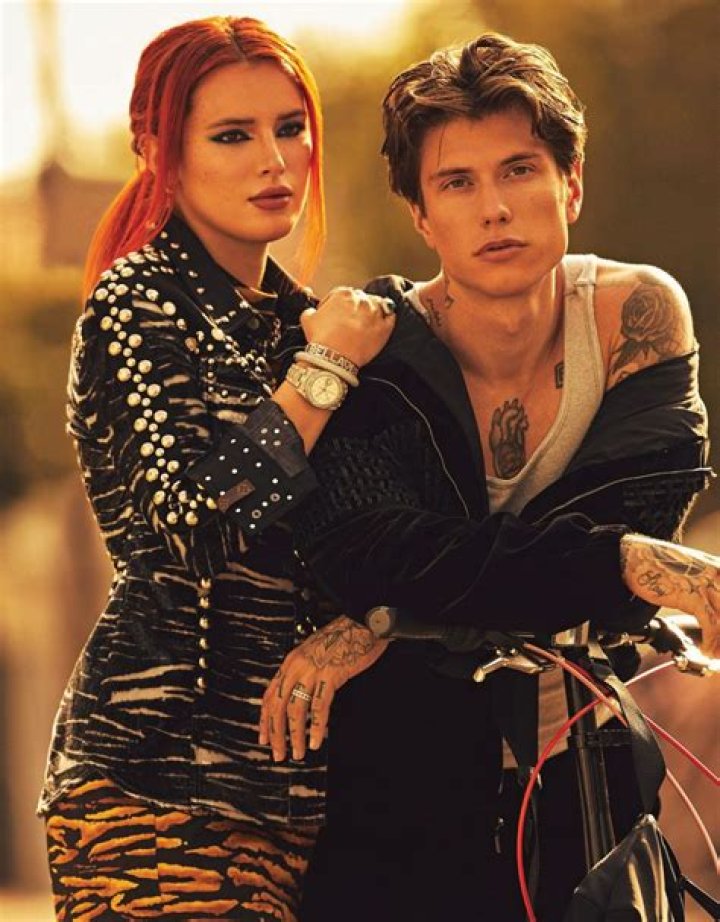 Bella Thorne and Benjamin Mascolo