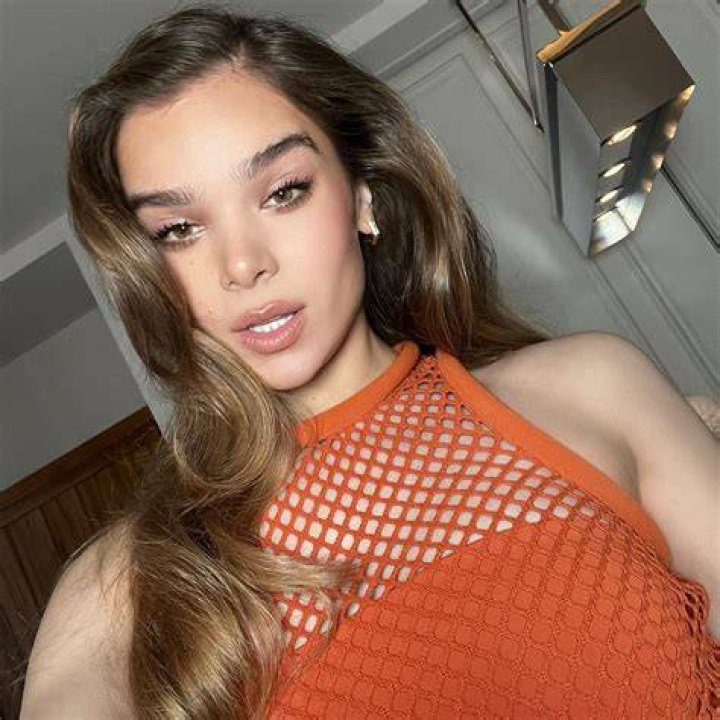 hailee-steinfeld