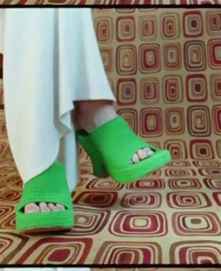 kendall-jenner-feet