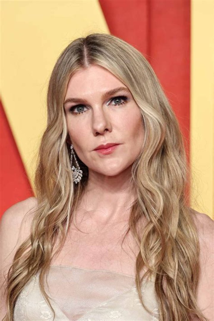 Lily Rabe