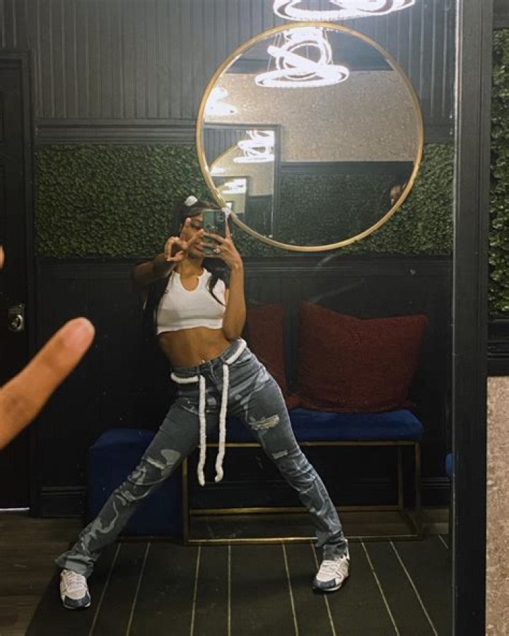 therealnia therealnia