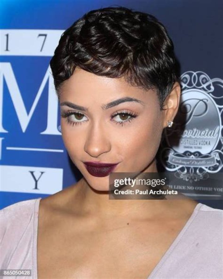 Tori Hughes Tori Hughes