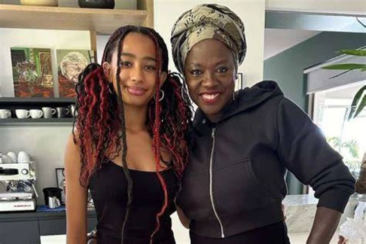 Viola Davis & Genesis Tennon walking